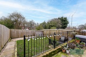 Photo 16- click for photo gallery